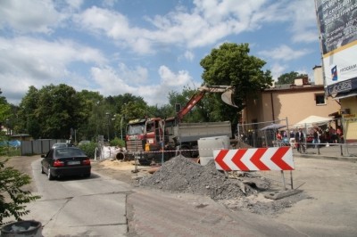 Budowa kanalizacji na skrzyżowaniu ulic Powstania Warszawskiego – Goliana – Słowackiego – Sikorskiego